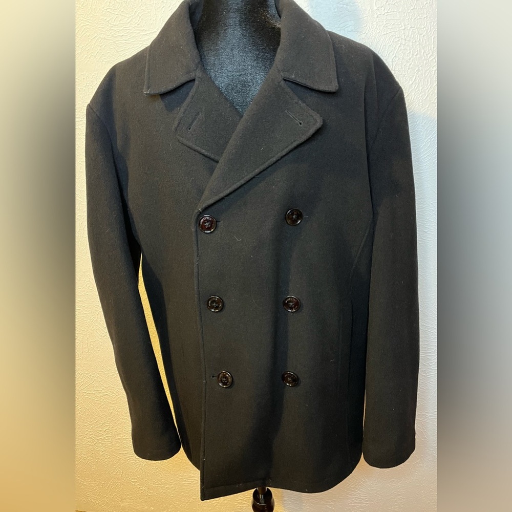 Kenneth Cole Reaction Men's Double Breasted Wool Blend Peacoat.